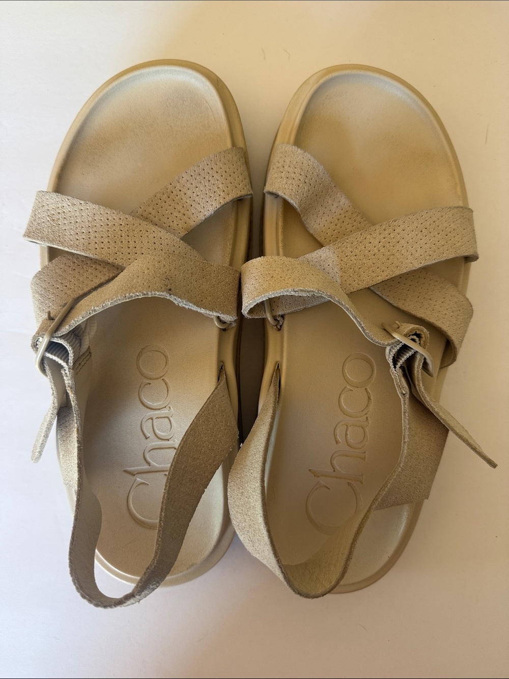Chaco Women's Townes midform Suede Cross-Strap Sandals size 7